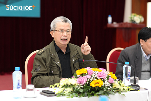 PGS.TS. Trần Đáng, Chủ tịch Hiệp hội Thực phẩm chức năng Việt Nam phát biểu tại buổi họp