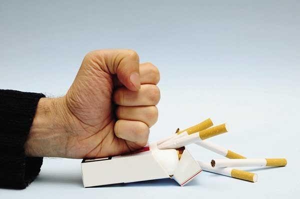 Loại bỏ thói quen hút thuốc lá để bảo vệ sức khỏe và tránh xa hôi miệng