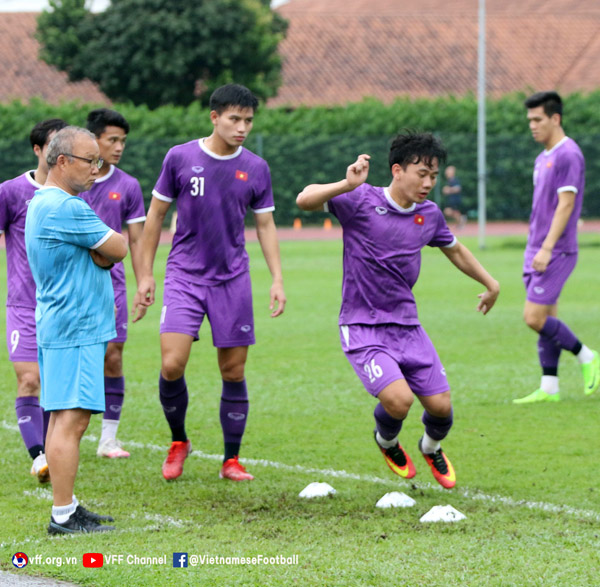 Những cầu thủ trẻ và dự bị của ĐT Việt Nam cần được tạo nhiều cơ hội hơn để khẳng định mình