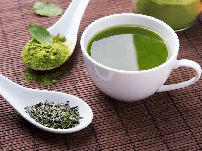 Uống trà xanh đều đặn giúp ngăn ngừa gan nhiễm mỡ