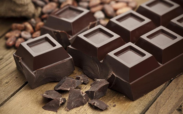 Chocolate đen góp phần giảm những cơn đau bụng kinh