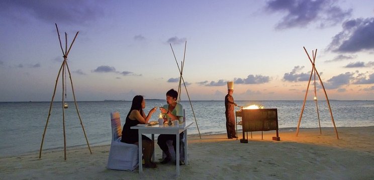 Resort có phục vụ ăn uống riêng tư với các món ăn quốc tế