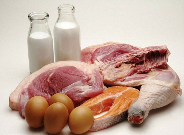 Người bị sỏi mật nên hạn chế một số thực phẩm từ động vật giàu cholesterol
