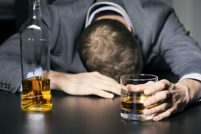 Uống rượu, bia nhiều cũng làm tăng nguy cơ bị Ung thư đại tràng