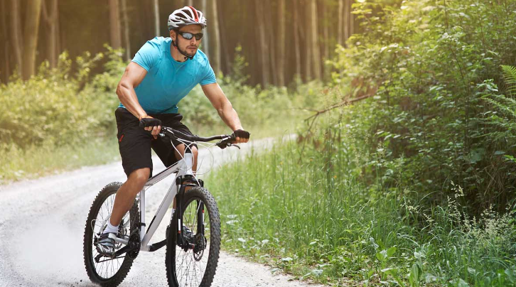 Đạp xe giúp làm săn chắc và cải thiện sức bền của cơ bắp