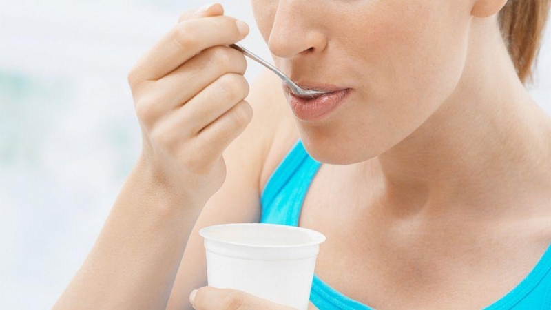 Người bị sỏi mật có thể ăn sữa chua để giảm và duy trì cân nặng ổn định