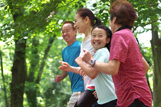 Vận động thường xuyên không chỉ bảo vệ sức khỏe mà còn giúp giảm nguy cơ đột quỵ
