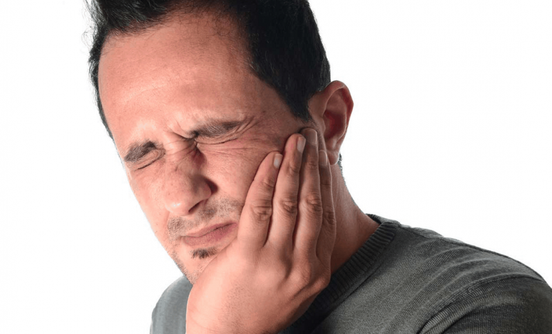Căng thẳng có thể tàn phá sức khỏe răng miệng của bạn