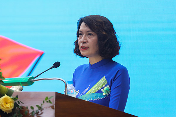 Thứ trưởng Bộ Y tế Nguyễn Thị Liên Hương phát biểu tại lễ phát động. 