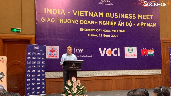 Ông Nguyễn Đức Anh – Phó Tổng Thư ký Hiệp hội Thực phẩm chức năng Việt Nam, Tổng Giám đốc Công ty Cổ phần Tập đoàn Liên kết Việt Nam - Vina-Link Group phát biểu tại chương trình.