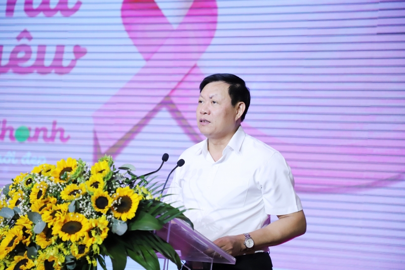Thứ trưởng Bộ Y tế Đỗ Xuân Tuyên kêu gọi cộng đồng cùng chung tay đẩy lùi ung thư vú - Ảnh: Bộ Y tế