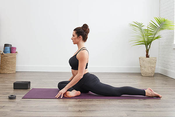 10 tư thế yoga giúp giảm mệt mỏi khi ngồi nhiều - Ảnh 8