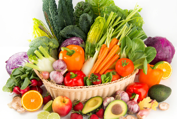 Bạn nên thay đổi thường xuyên các loại màu sắc từ rau quả trong chế độ ăn
