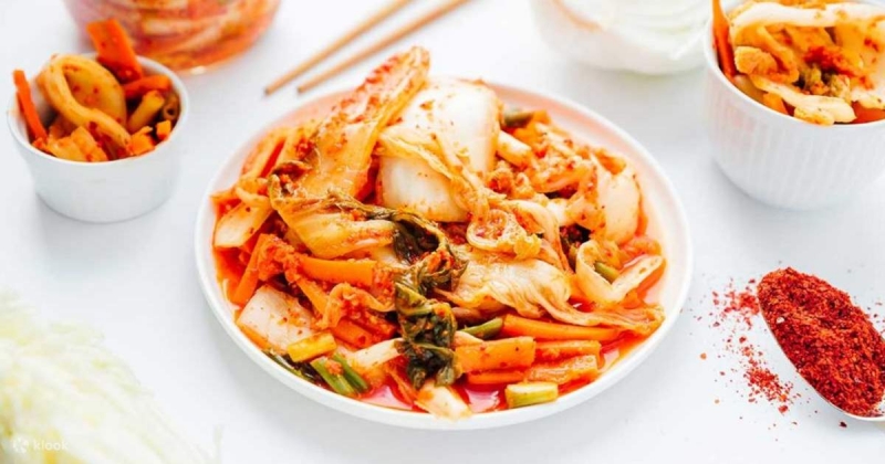 Kim chi giúp bữa ăn ngon miệng và tiêu hoá tốt hơn nhờ chứa nhiều probiotics