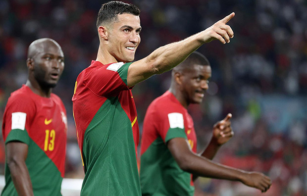 Ronaldo vẫn không thể ngừng ghi bàn cho ĐT Bồ Đào Nha và xác lập kỷ lục mới