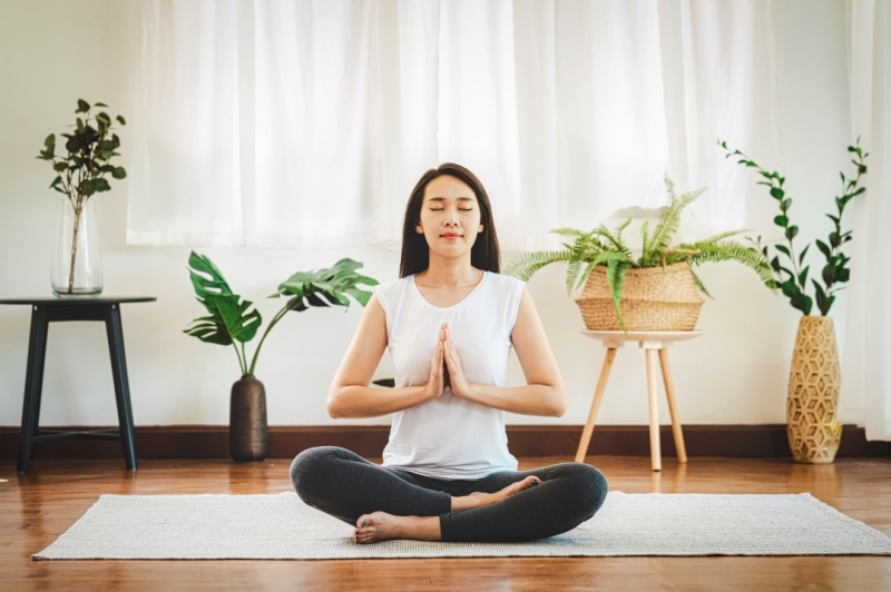 Thiền định vào buổi sáng giúp các bạn tràn đầy năng lượng và tỉnh táo hơn
