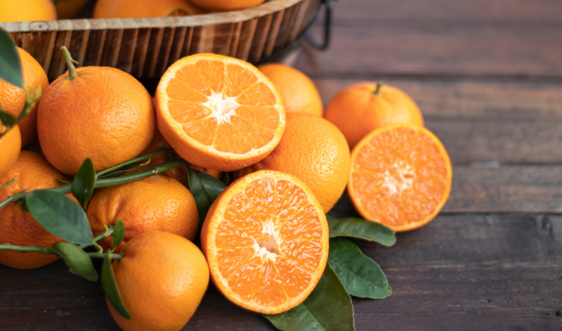 Cam nổi tiếng vì chứa nhiều vitamin C và có tác dụng chống viêm