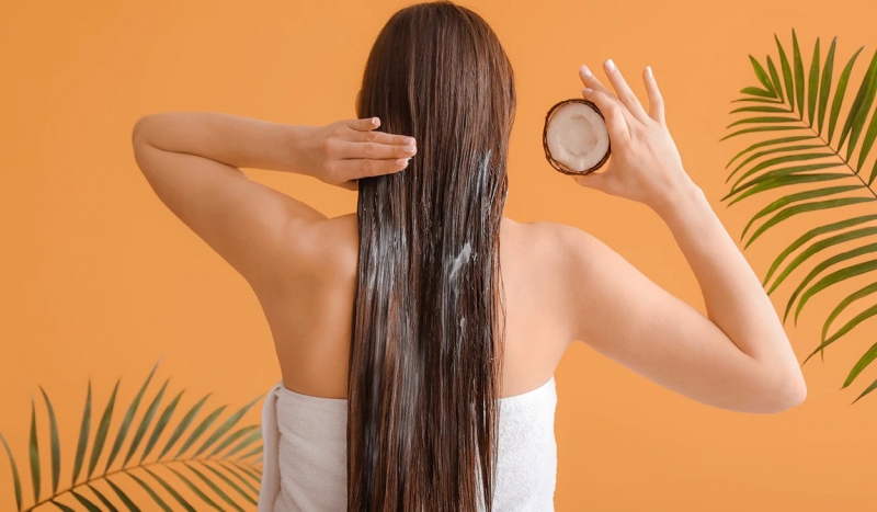 Dầu dừa là nguyên liệu dưỡng tóc dễ tìm mà hiệu quả lại cao
