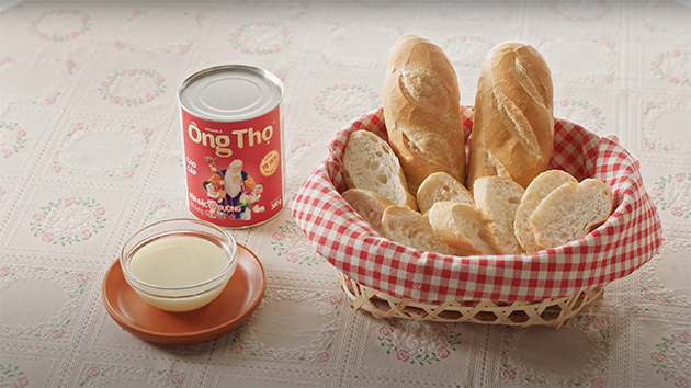 Bánh mì chấm sữa thứ quà “xịn sò” nhất trong ký ức tuổi thơ thế hệ 7x đến 9x đời đầu
