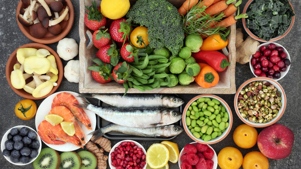 Chế độ ăn uống không đầy đủ, mất cân bằng Dinh dưỡng dễ khiến trẻ bị rối loạn tiêu hoá, tiêu chảy và sức đề kháng giảm sút.