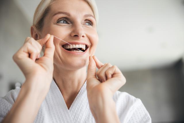 Chỉ nha khoa đem lại rất nhiều lợi ích cho sức khỏe răng miệng
