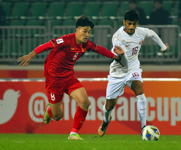 U20 Việt Nam chơi kiên cường và chắc chắn trước sức ép mạnh mẽ từ các cầu thủ U20 Qatar.