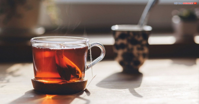 Trong trà yaupon chứa acid chlorogen và chất chống oxy hóa có tác dụng giảm viêm, tăng cường năng lượng.