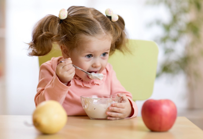 Sữa chua giúp trẻ tăng lợi khuẩn cho đường ruột