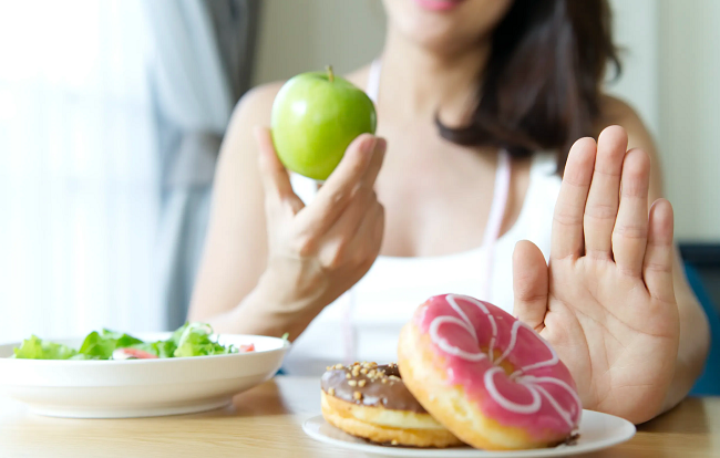 Quá trình thải độc giúp bạn giảm cảm giác thèm ăn những thực phẩm kém lành mạnh