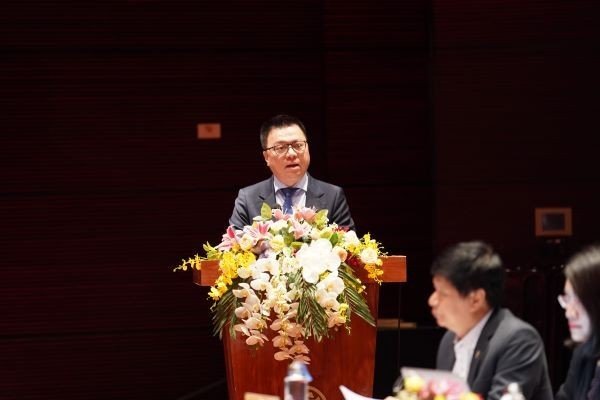 Chủ tịch Hội Nhà báo Việt Nam Lê Quốc Minh phát biểu tại hội thảo - Ảnh: Việt An/Sức khỏe+
