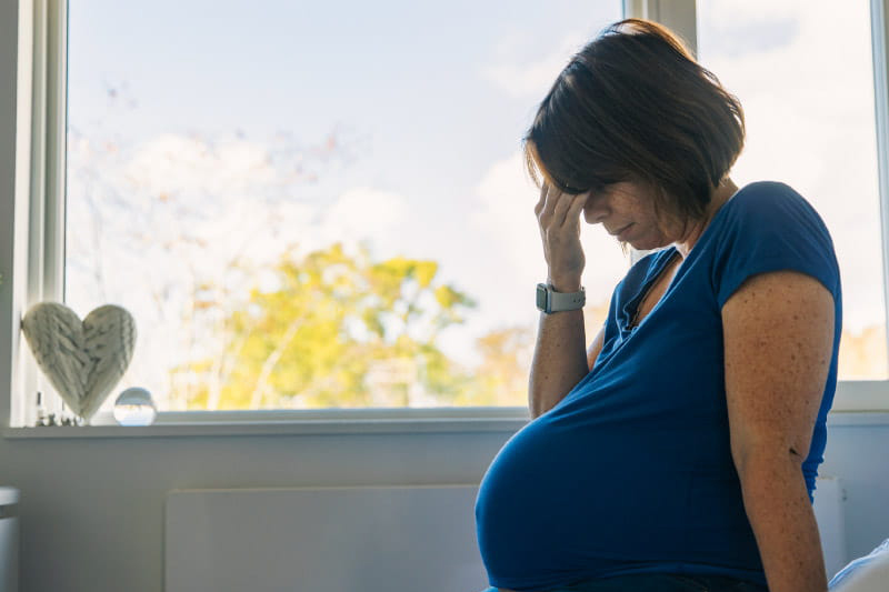 Mẹ bầu căng thẳng, không đáp ứng nhu cầu dinh dưỡng khi mang thai dễ sinh con nhẹ cân