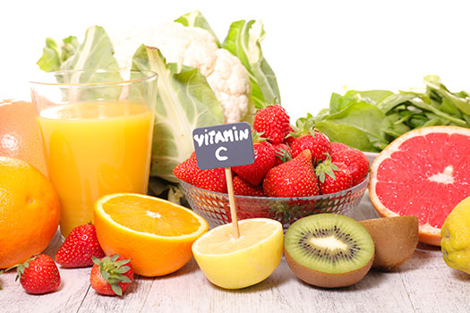 Vitamin C rất cần thiết cho quá trình sản xuất collagen của cơ thể