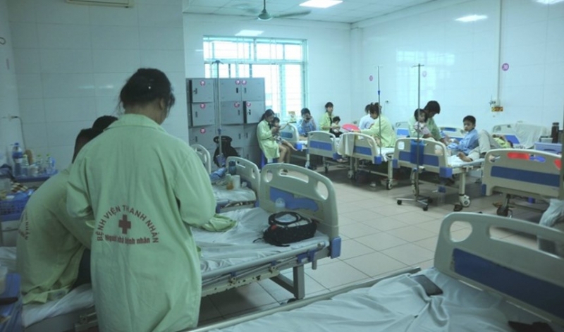 Trẻ mắc virus RSV đang tăng nhanh tại Bệnh viện Thanh Nhàn - Ảnh: VGP/Thiện Tâm