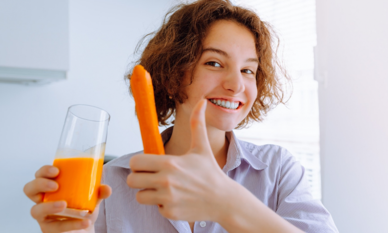 Chất chống oxy hóa beta-carotene trong cà rốt hỗ trợ chăm sóc làn da đẹp