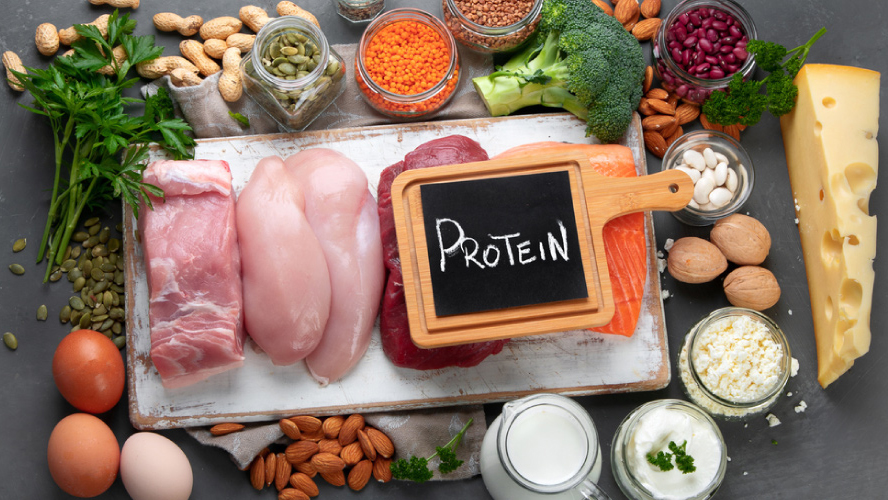 Ăn nhiều protein hơn mức khuyến nghị hàng ngày trong thời gian dài có thể gây tăng cân
