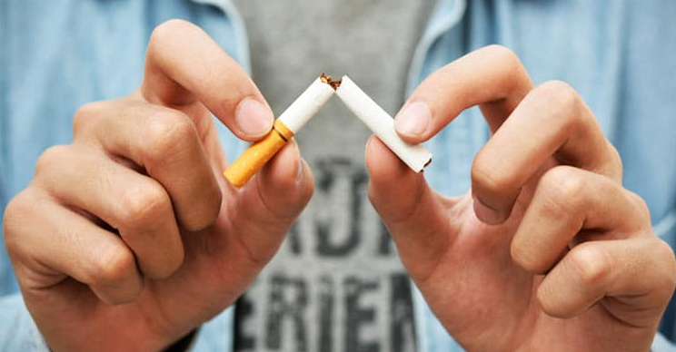 Bỏ thói quen hút thuốc lá giúp giảm nguy cơ mắc đục thủy tinh thể