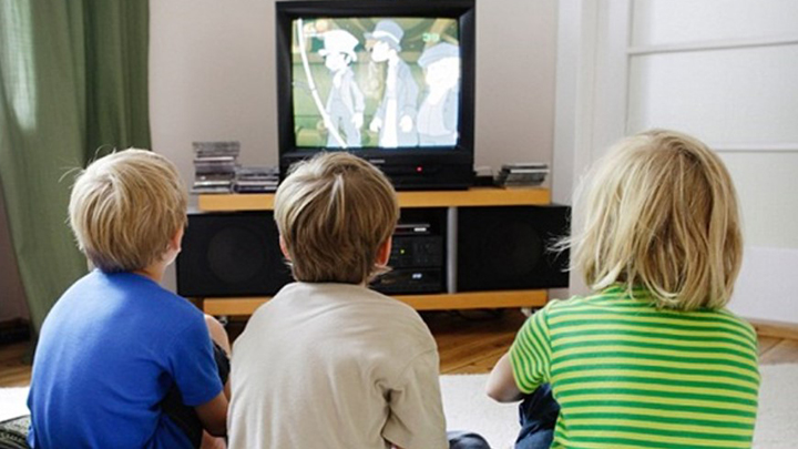 Xem tivi nhiều không tốt cho sức khỏe của trẻ