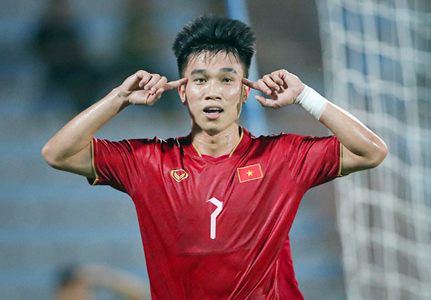 Có hàng tá cơ hội nhưng Văn Đô là cầu thủ duy nhất của U23 Việt Nam có thể chọc thủng lưới Guam ở hiệp đấu đầu tiên - Ảnh: VFF 