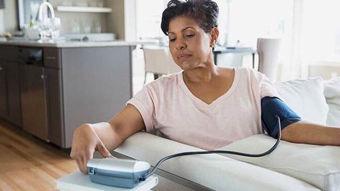 Tăng huyết áp là nguy cơ hàng đầu gây đột quỵ, cần được theo dõi đều đặn