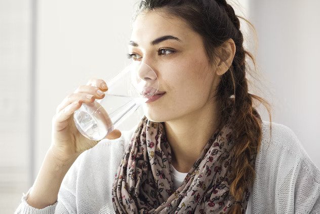 Uống nước ấm mỗi ngày là biện pháp tăng cường miễn dịch đơn giản