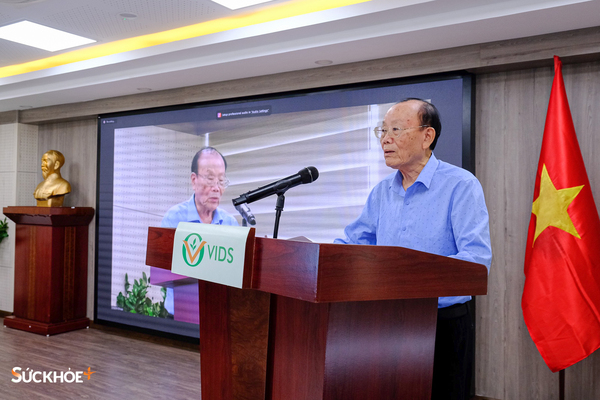 GS. Phạm Văn Thiêm phát biểu Khai mạc Hội nghị Ban chấp hành Hội Khoa học các sản phẩm thiên nhiên Việt Nam.