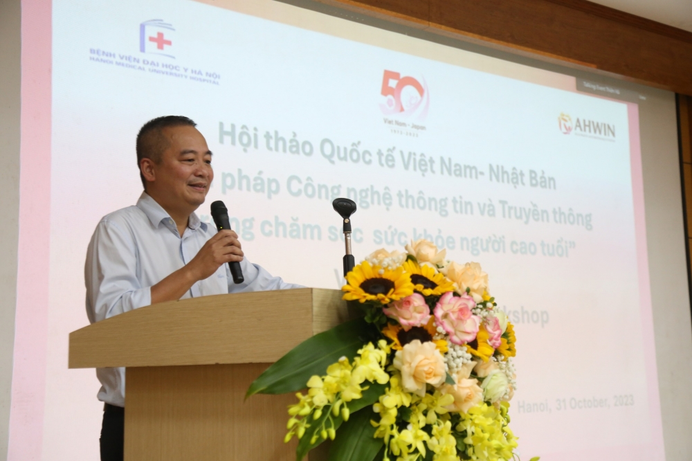 PGS.TS Nguyễn Lân Hiếu – Giám đốc Bệnh viện Đại học Y Hà Nội phát biểu khai mạc hội thảo - Ảnh: BVĐHYHN