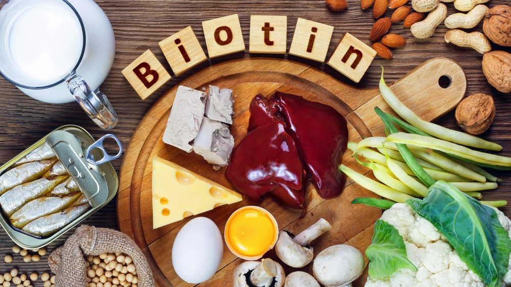 Biotin được tìm thấy trong nhiều loại ngũ cốc, nội tạng và cá