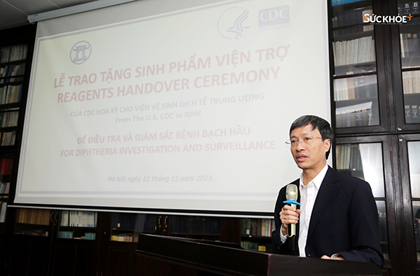 GS.TS Phan Trọng Lân - Viện trưởng Viện Vệ sinh Dịch tễ Trung ương phát biểu tại buổi lễ