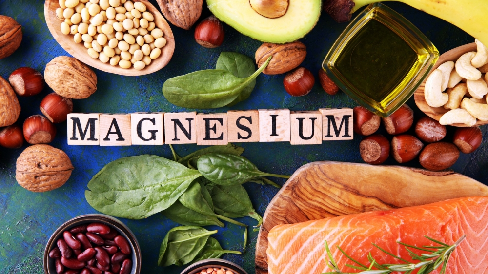 Chế độ dinh dưỡng đa dạng, giàu các loại hạt, rau xanh giúp cung cấp ượng magne cần thiết cho cơ thể