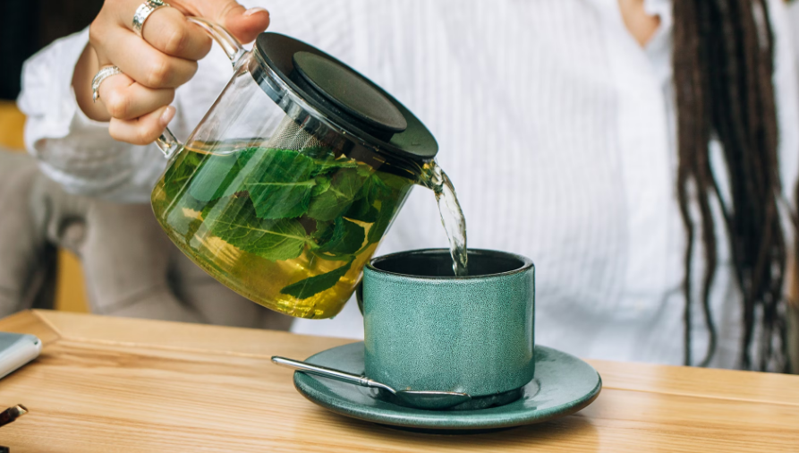 Cách pha trà bạc hà vừa dễ làm tại nhà vừa tốt cho sức khỏe