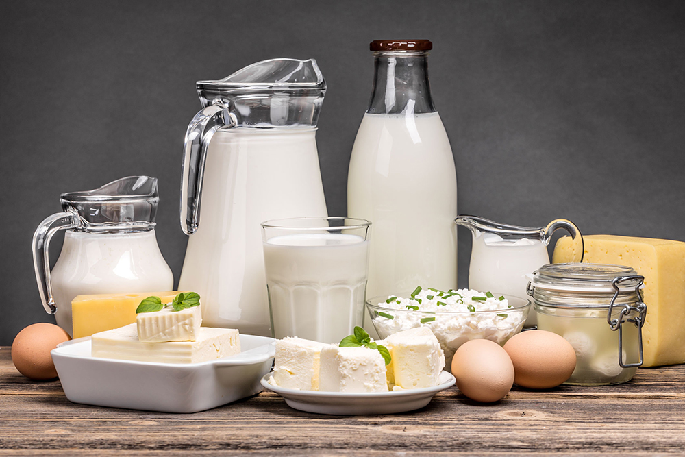 Người có nguy cơ sỏi thận cần bổ sung lượng calci phù hợp trong chế độ ăn uống qua chế phẩm từ sữa