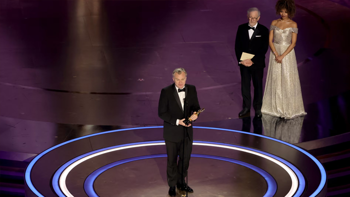 Đạo diễn Christopher Nolan nhận giải “Đạo diễn xuất sắc nhất” cho “Oppenheimer”