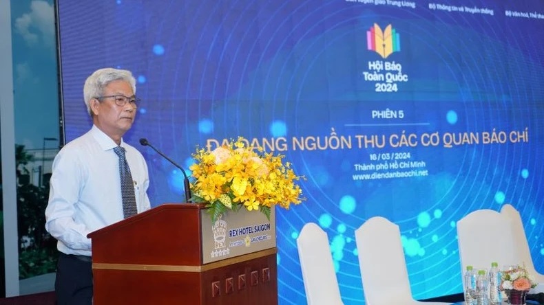 Nhà báo Lê Thanh Tuấn - Giám đốc Đài Phát thanh & Truyền hình Vĩnh Long
