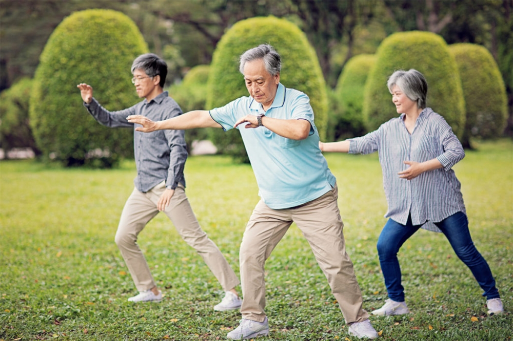 Tập thể dục theo nhóm là biện pháp lý tưởng để người cao tuổi vừa cải thiện thể chất, vừa duy trì tương tác xã hội